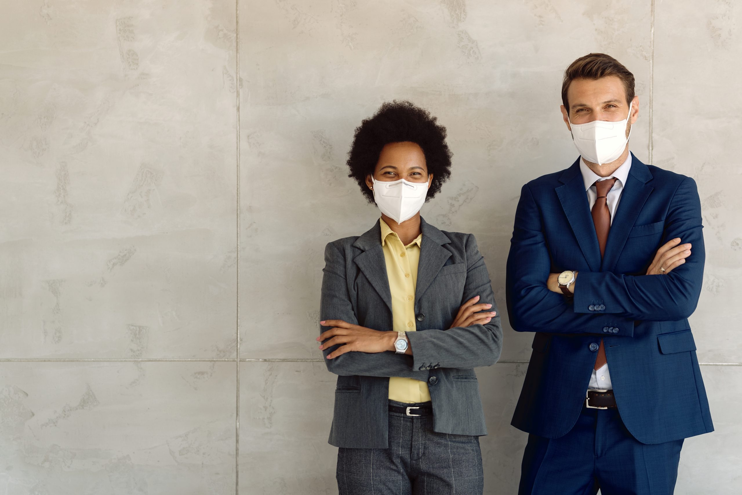 Business People Wearing Masks For Covid 19 Scaled